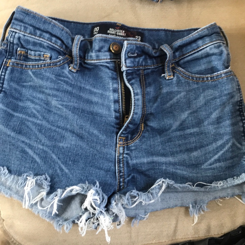 Hollister hi-rise shortie shorts